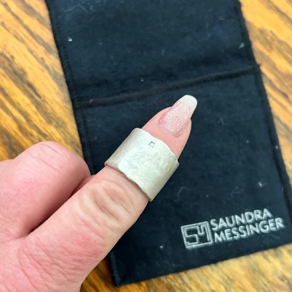 Saundra Messinger Sterling Silver w/Diamond Ring - Picture 6 of 7